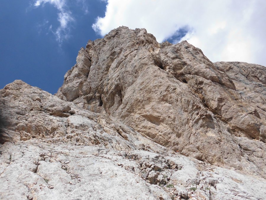 C1 Küçük Zirve Güney Sırtı girişten
