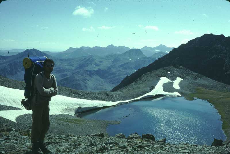 O geçiti aşıp güneyin güneşine kavuştuk.