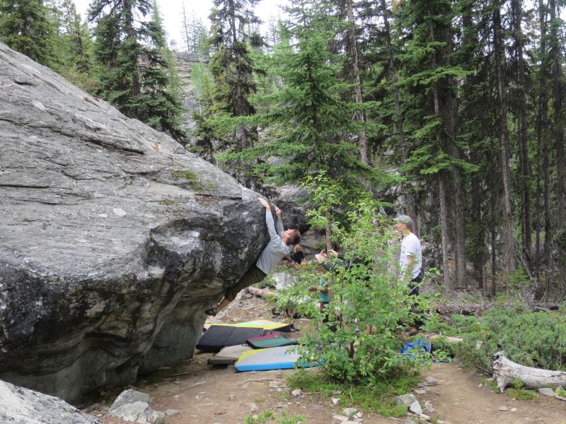 Alex (Erkekler orta seviyenin birincisi) Don't You Know Who I Think I Am'de (V6) 